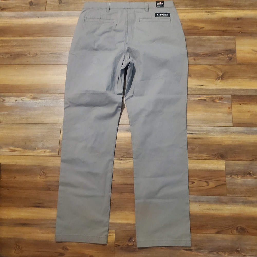 NEW with Tags Airwalk Mens Gray Chino Pants Straight Leg Skater Size 36x32 NWT
